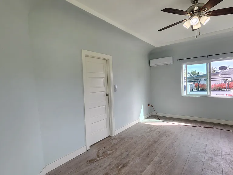 8331 Cottonwood Ave — Photo 2