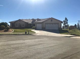 35315 Shade Tree Rd, Yucaipa, CA 92399