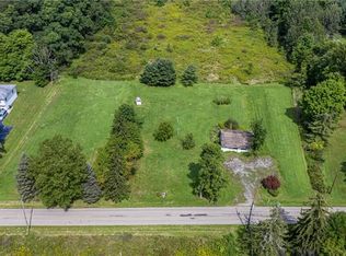 6489 Frogtown Rd, Hermitage, PA 16148