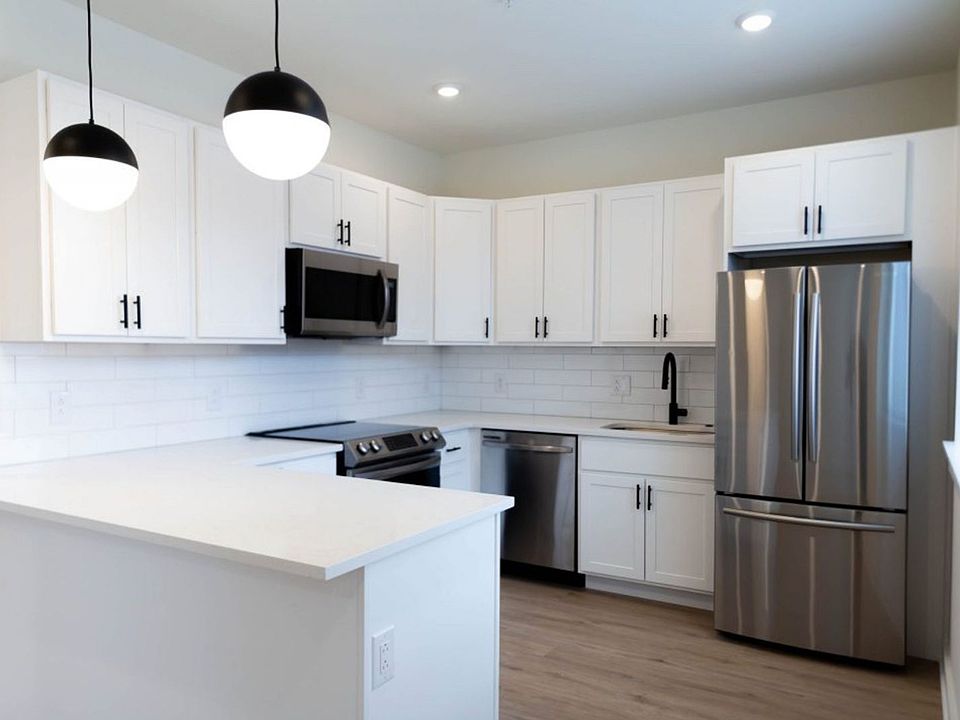 1st image of 2552 Cecil B Moore Ave #3A
