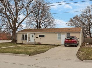 1327 M Ave, Nevada, IA 50201