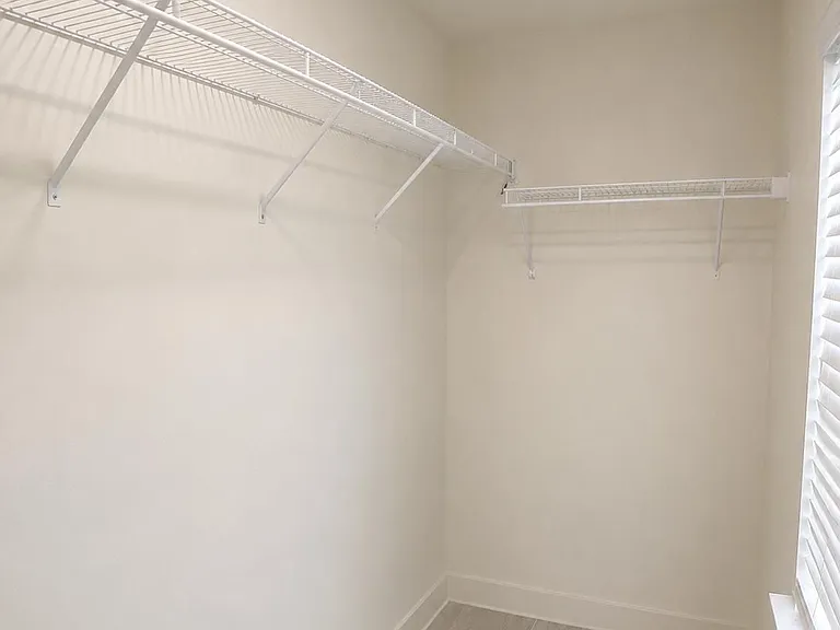 5770 Calle Vista Dr #5770 — Photo 11
