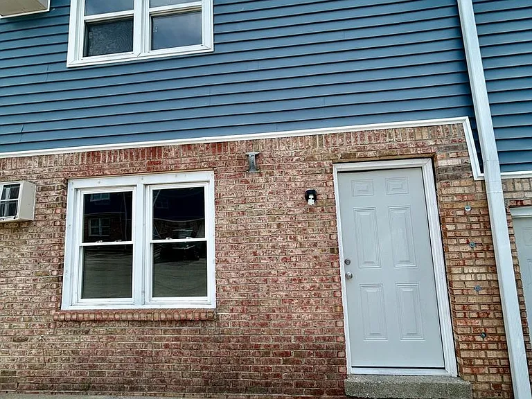 190 Macey Ave #6 — Photo 1