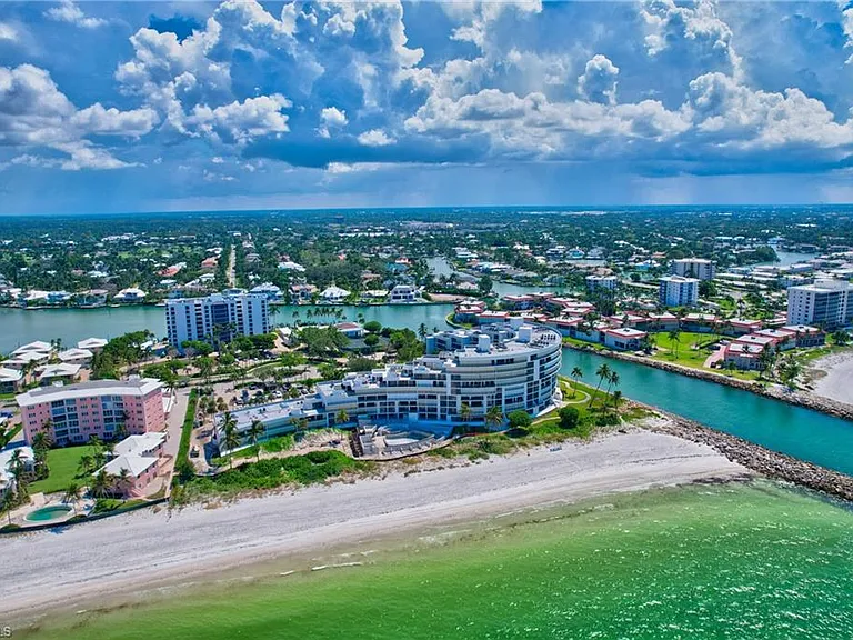 2357 Gulf Shore Blvd N #107 — Photo 31