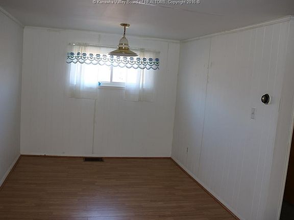 5th image of 2718 Chesterfield Ave