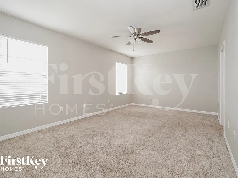 1055 Andean Ln — Photo 8