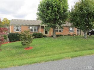 195 Mistletoe Dr, Forest, VA 24551