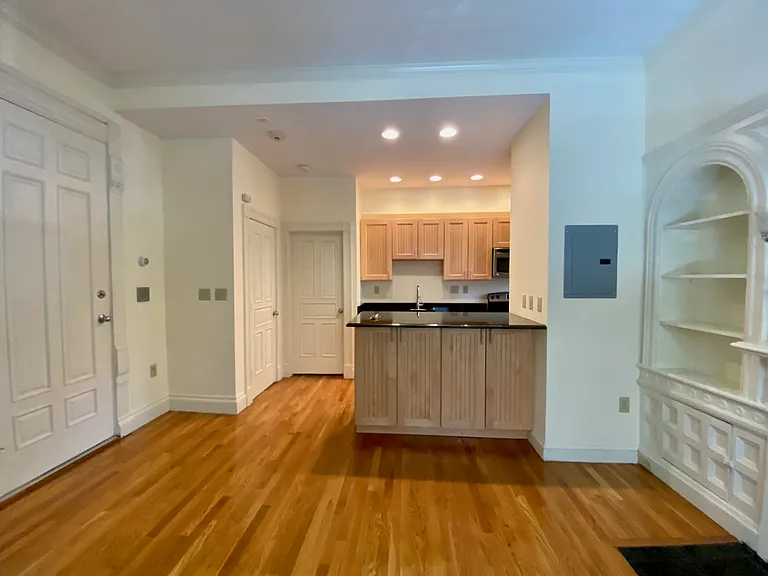 195 Commonwealth Ave #2 — Photo 5