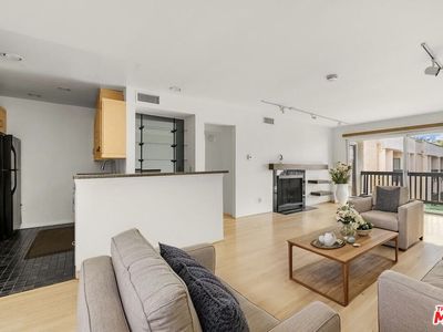 1302 Raintree Cir, Culver City, CA, 90230