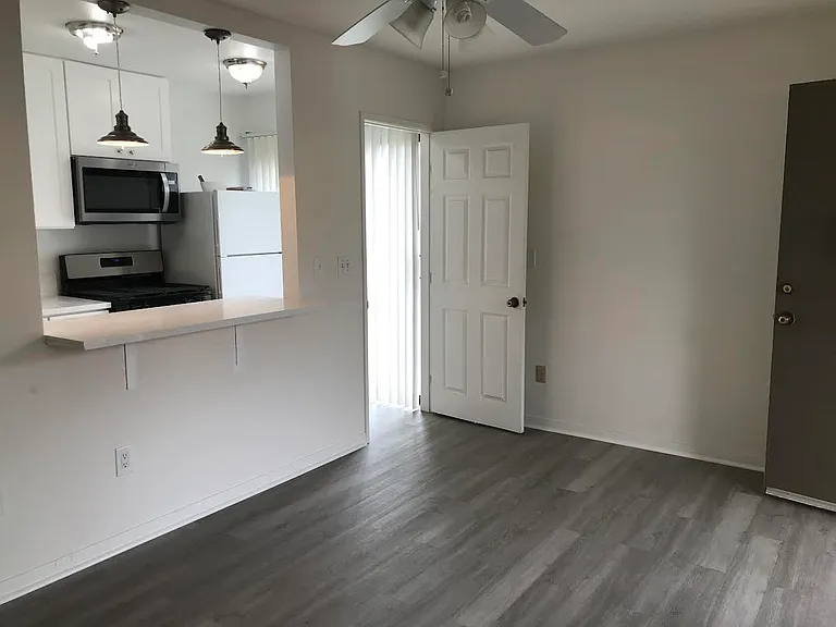 370 Chinquapin Ave — Photo 9