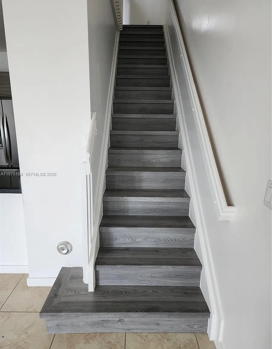 Calabria Ii Condo — Photo 2