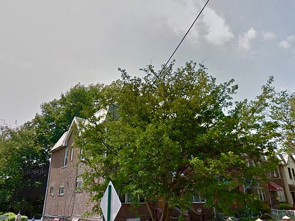 5th image of 2450 98th St