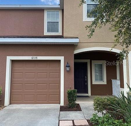 3rd image of 6928 Holly Heath Dr