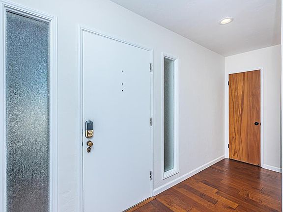 4th image of 4387 Adams Ave