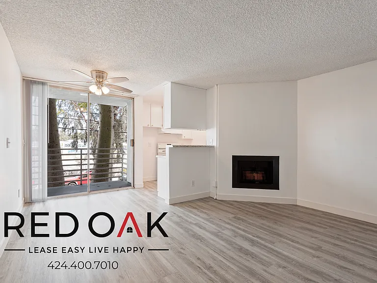8309 Cedros Ave #110 — Photo 1