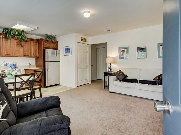 5th image of 2870 Grand Ave APT 19