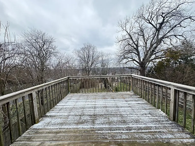2417 Fairview Ave — Photo 37