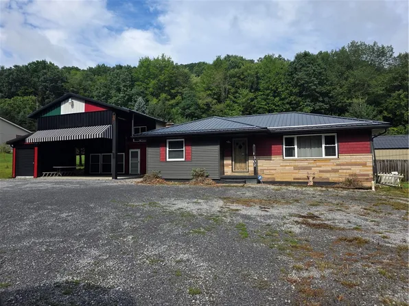 302 Apple St, Weedville, PA 15868