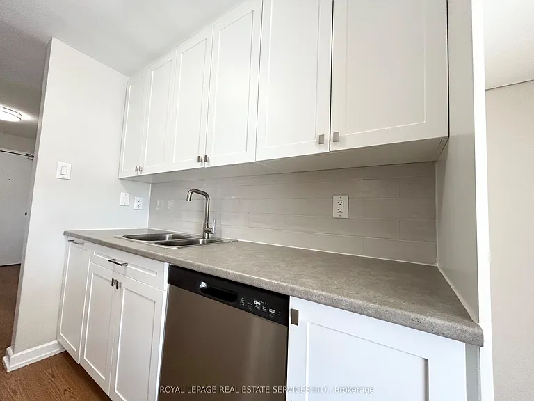 10 Overlea Dr #1107 — Photo 7