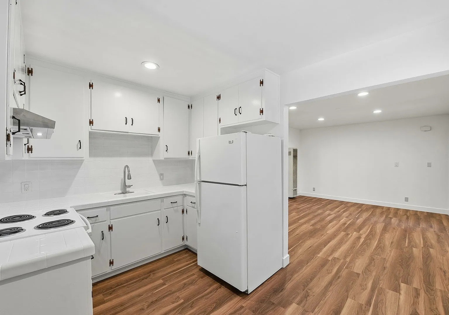 Alta Glen Drive 1547 — Photo 3