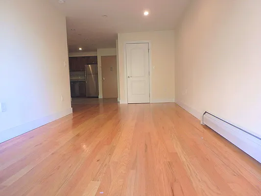 Rented by MAC Realty NY | media 20