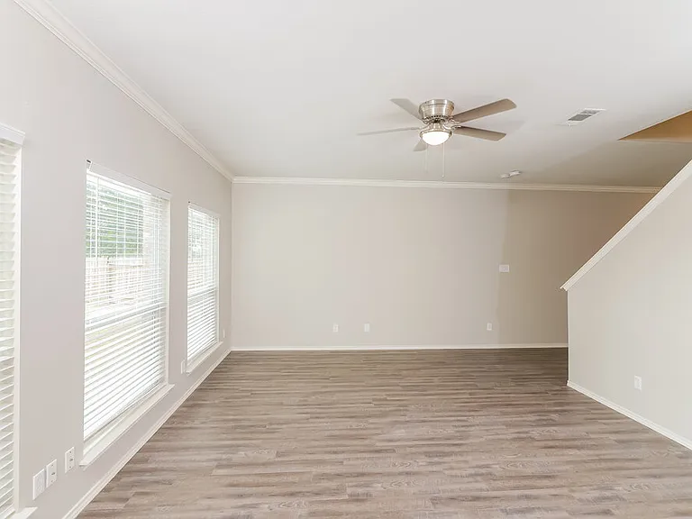 4323 Gentle Grove Dr — Photo 4