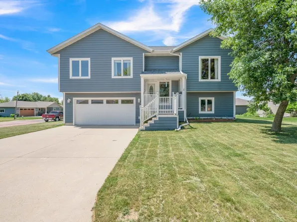 201 30th St, Milford, IA 51351
