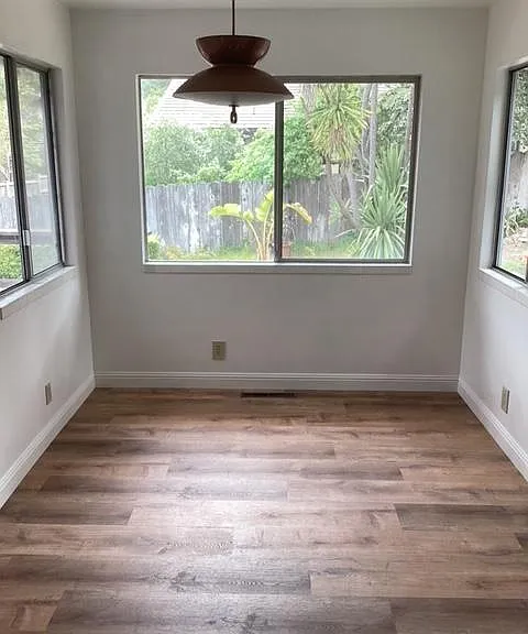 Kitchenette eating area.