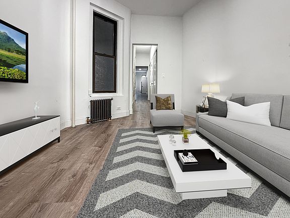 4th image of 321 E 93rd St APT 3W