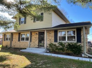 2165 Hawthorne Dr, Martinsville, IN 46151