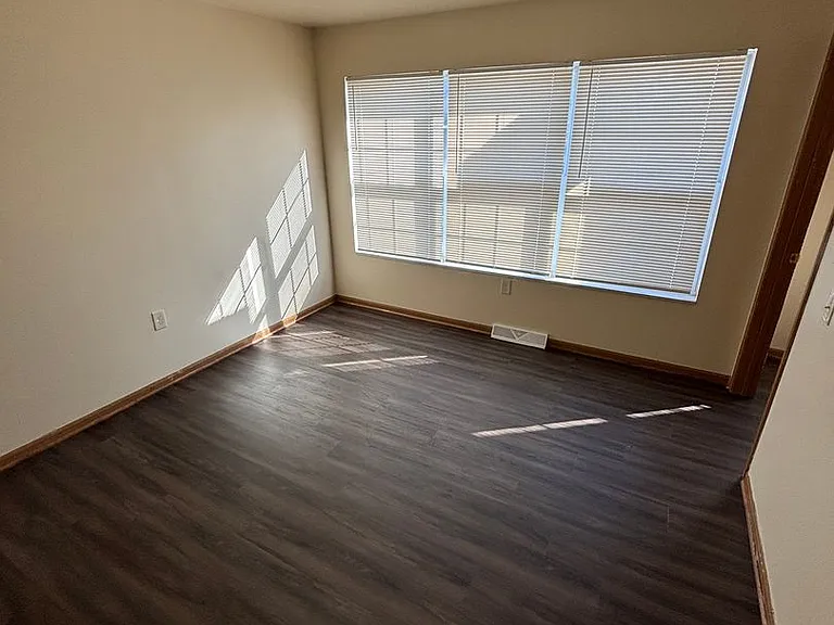 1702 W Center St — Photo 7