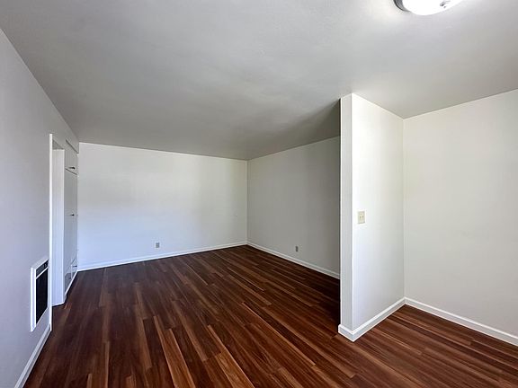 4th image of 698 E Villa St APT C