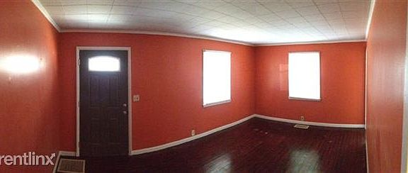 2nd image of 6044 Graceland Ave