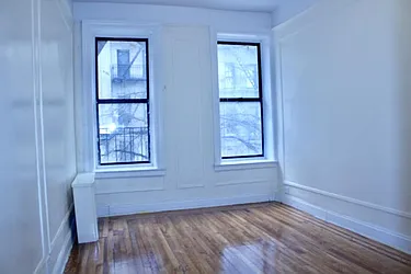 Rented by Roberto Guilbet, LREB