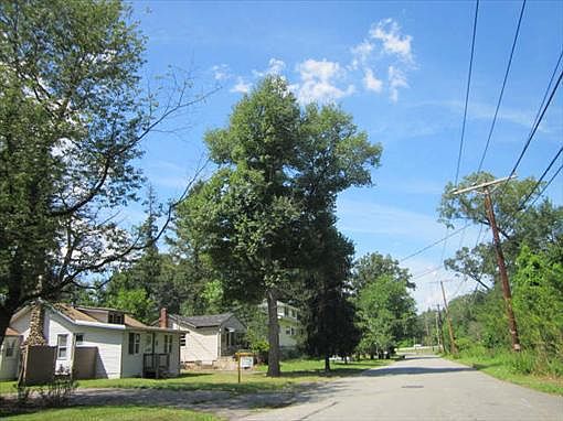 2nd image of 83 Pequannock Ave