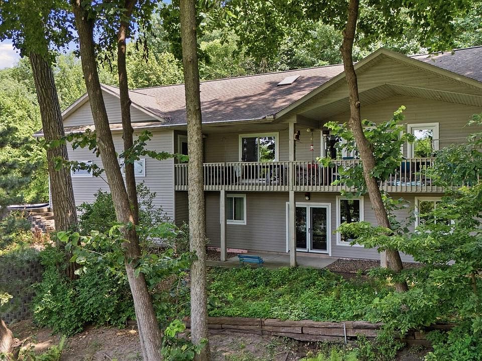 1st image of W1497 Riverview COURT