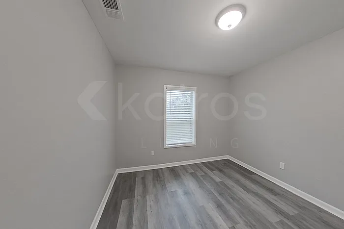 230 E Colonial Dr — Photo 10