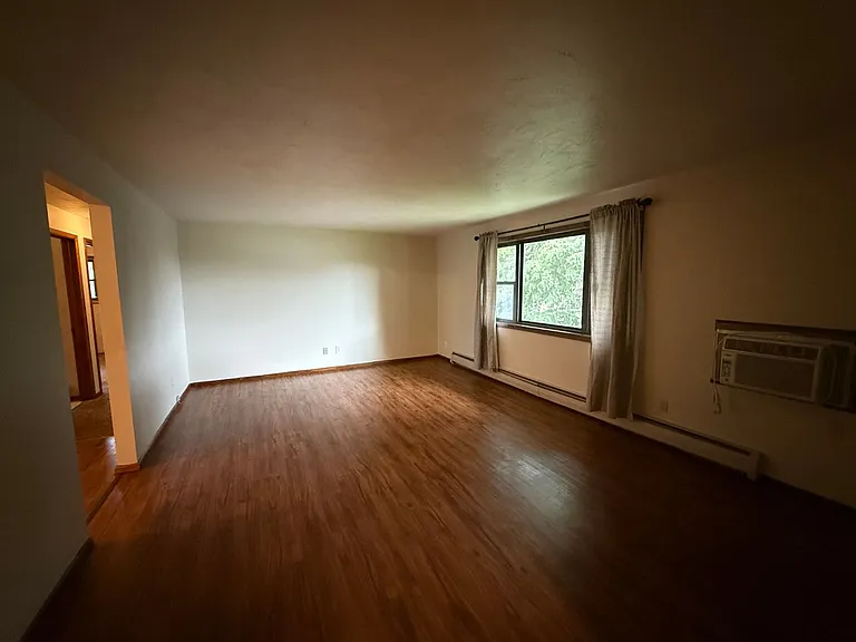 2725 Pacific Blvd — Photo 3
