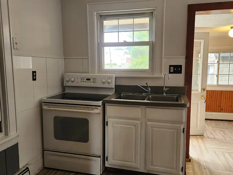 56 Old Indian Rd — Photo 14