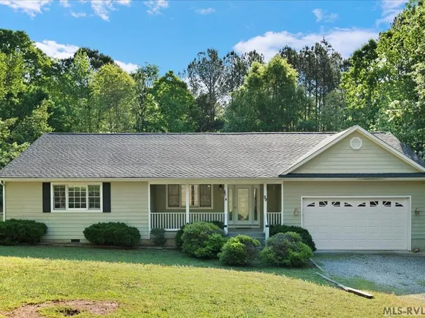 99 Jamestown Ln, Bracey, VA 23919