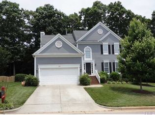 113 Strathburgh Ln, Cary, NC 27518