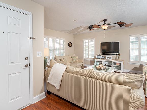 4th image of 206 16th St Unit I