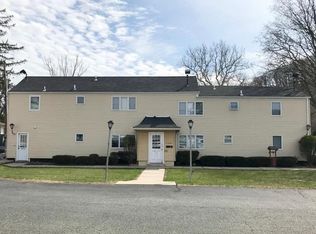 37 Main St APT F, Bloomingdale, NJ 07403