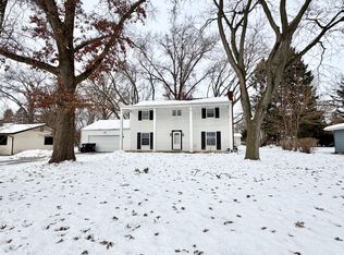 2431 Blarney Stone Dr, Beloit, WI 53511