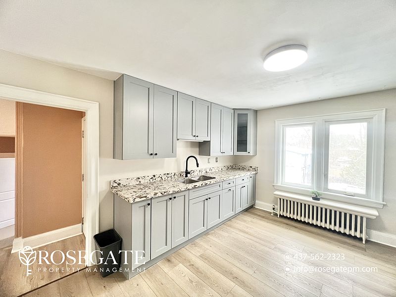 Kitchener Apartment for rent - 3 Bedrooms — photo 3