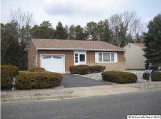 66 Northumberland Dr, Toms River, NJ