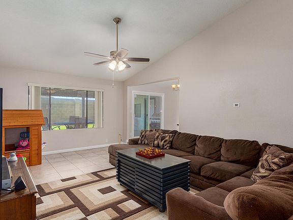 4th image of 7943 W Tuckey Ln