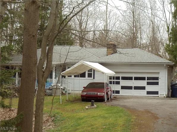 8409 Eagle Rd, Kirtland, OH 44094