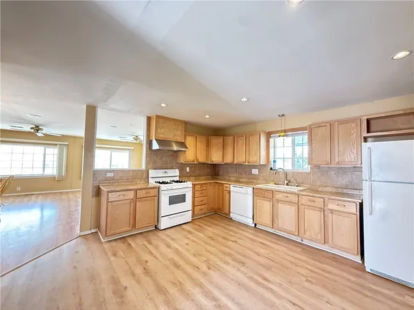 891 Ramar Rd, Bullhead City, AZ 86442