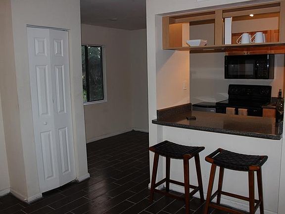 4th image of 621 Delaney Ave APT 4
